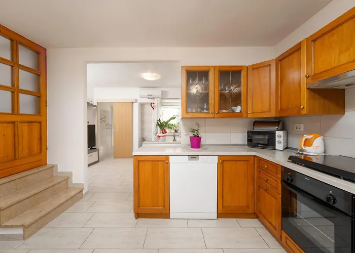 Casa Nadia By Briskva 度假居