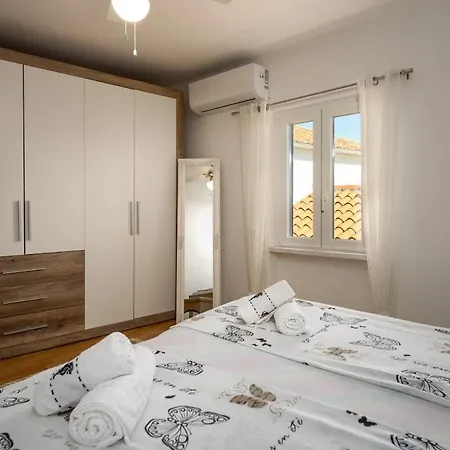 Holiday home Casa Nadia By Briskva Moscenicka Draga